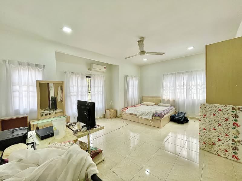 2-storey Terraced House for Sale in Bandar Nusa Rhu (Shah Alam) - Mahafiz . - PropertyGuru.com.my