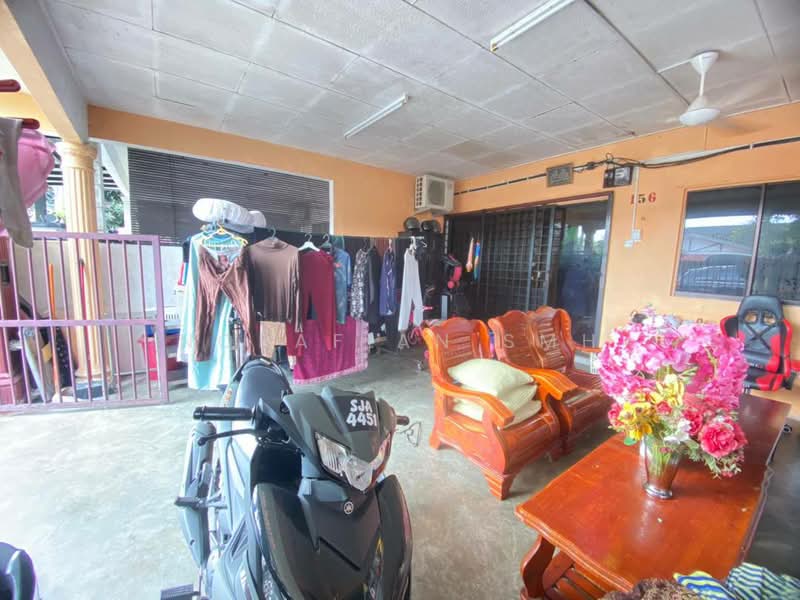 Rumah Teres 1-Tingkat untuk Dijual di Taman Bukit Margosa (Ampangan) - Norafian SMH - Living Room - PropertyGuru.com.my