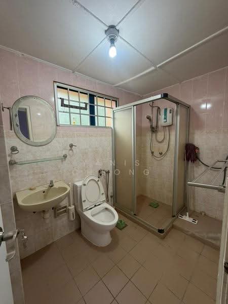 Condominium for Sale at Casa Venicia Condominium - Yanis Cheong - Bathroom - PropertyGuru.com.my