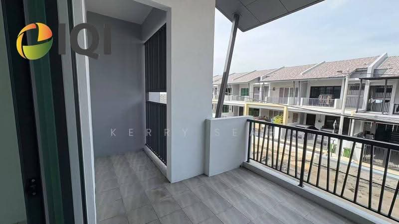 2-storey Terraced House for Sale in Bandar Tasek Mutiara (Simpang Ampat) - Kerry Seah - Balcony - PropertyGuru.com.my