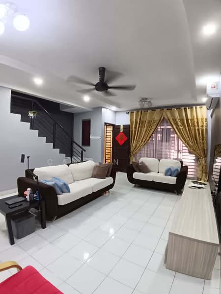 Rumah Teres 2-Tingkat untuk Disewa di Taman Sierra Perdana (Masai) - Calvin Lee - Living Room - PropertyGuru.com.my