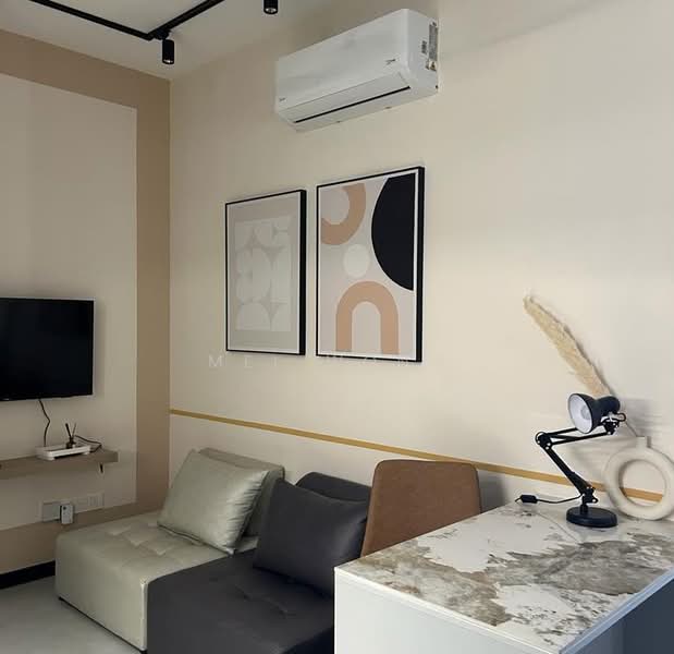Kediaman Servis untuk Dijual di Neu Suites - Mel Wong - Living Room - PropertyGuru.com.my