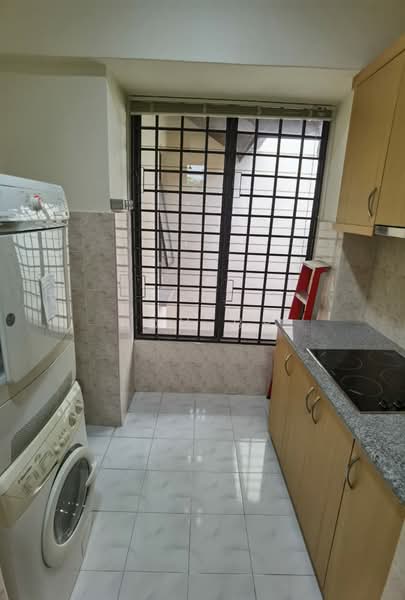 Condominium for Sale at Miami Green - Loh BP - Kitchen - PropertyGuru.com.my