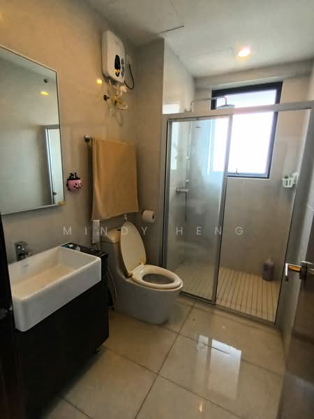 Service Residence for Sale at Royal Strand @ Country Garden Danga Bay - Mindy Heng - PropertyGuru.com.my