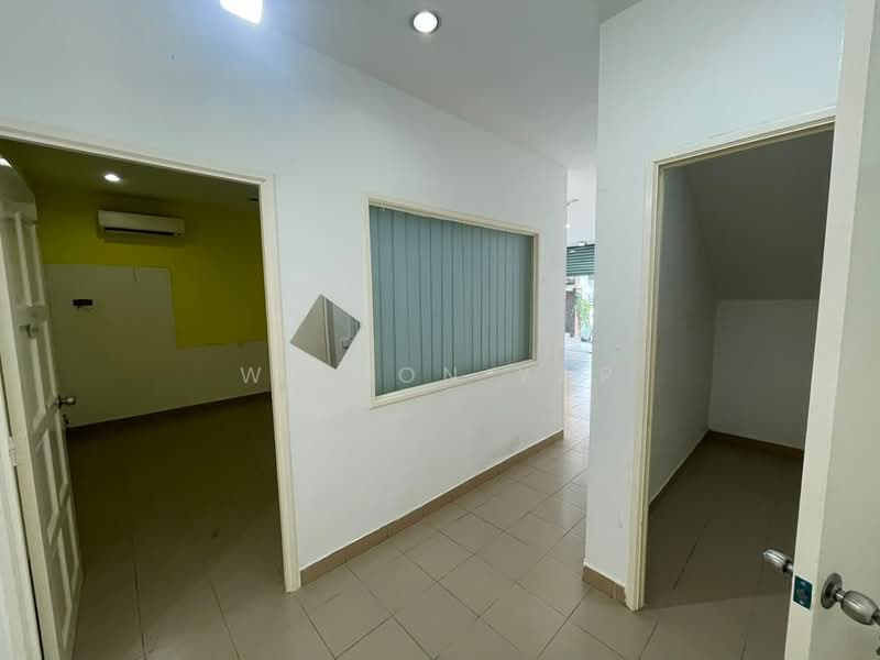 Shop for Rent in Bandar Puteri Puchong (Puchong) - Wilson Yap - Interior - PropertyGuru.com.my