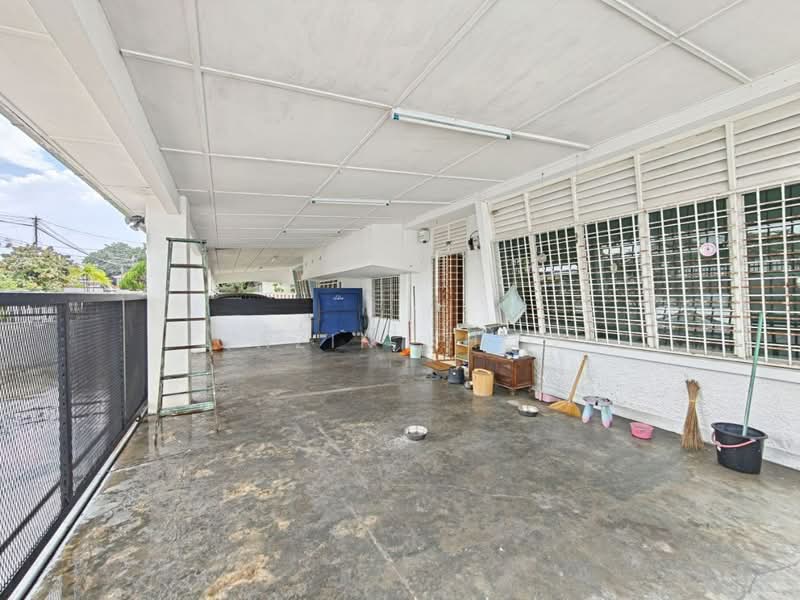Semi-Detached House for Sale in Taman Canning (Ipoh) - Qazin Khoo - Exterior - PropertyGuru.com.my