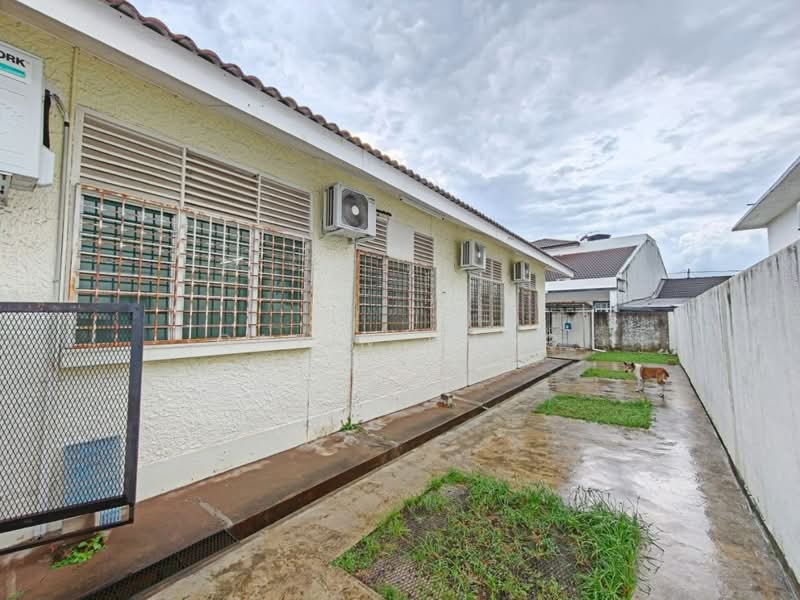 Semi-Detached House for Sale in Taman Canning (Ipoh) - Qazin Khoo - Exterior - PropertyGuru.com.my