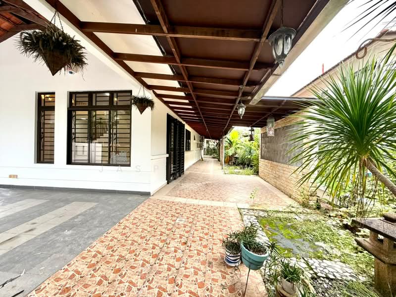 Rumah Berkembar untuk Dijual di Taman Ponderosa (Johor Bahru) - Jasper Gwee - Exterior - PropertyGuru.com.my