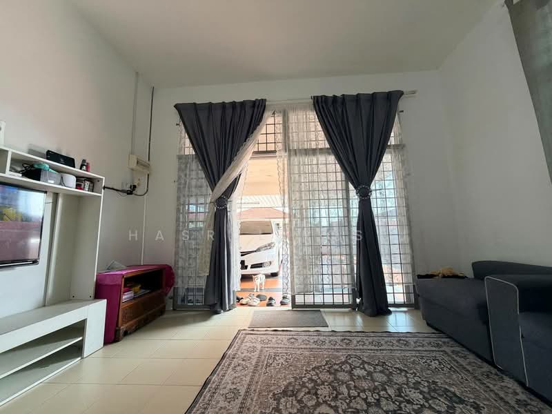Semi-Detached House for Sale in SP Heights (Sungai Petani) - Hasrul Rosli - Living Room - PropertyGuru.com.my