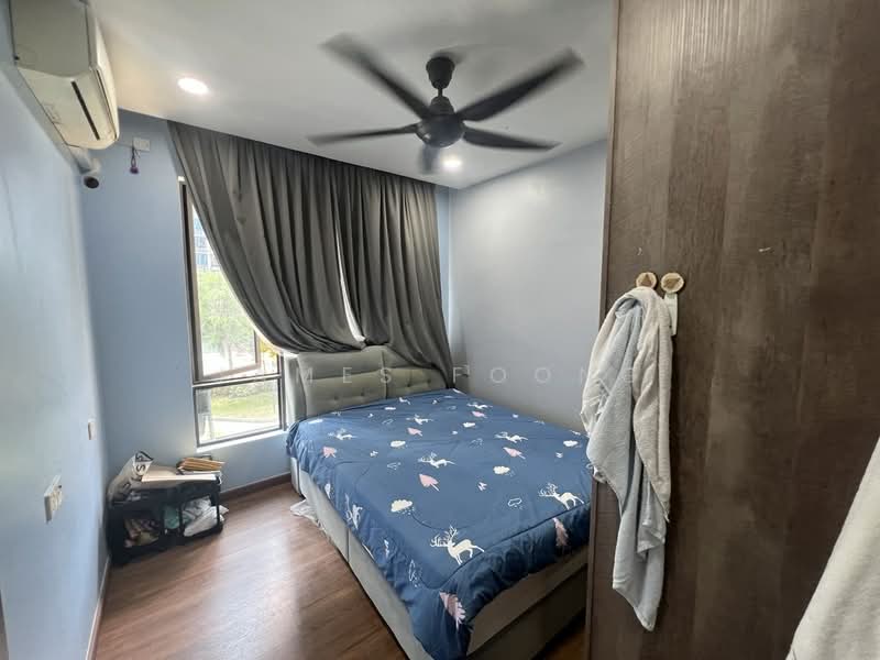 Kediaman Servis untuk Dijual di Country Garden Central Park - James Foong - Bedroom - PropertyGuru.com.my