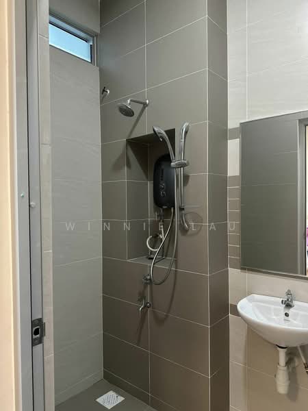 Condominium for Rent at The Seed Taman Sutera Utama - Winnie Lau - Bathroom - PropertyGuru.com.my