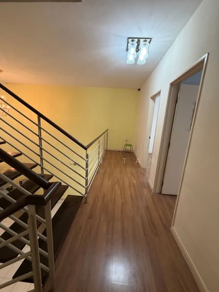 3-storey Terraced House for Sale in Taman Tasik Damai (Sungai Besi) - Ivan Tan - Corridor - PropertyGuru.com.my