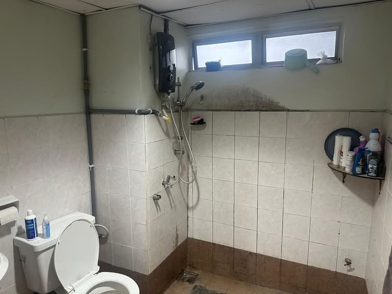 Pangsapuri untuk Dijual di Suria Kipark Damansara - Yanis Cheong - Bathroom - PropertyGuru.com.my