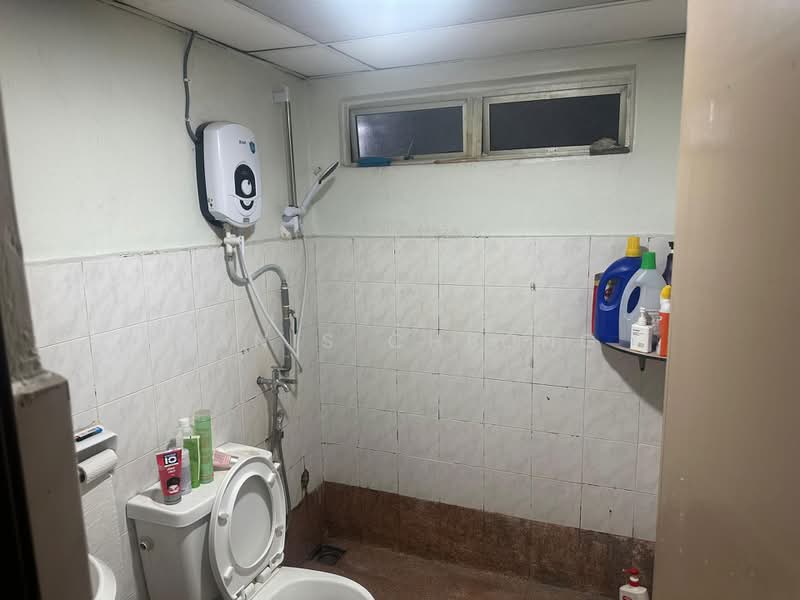 Pangsapuri untuk Dijual di Suria Kipark Damansara - Yanis Cheong - Bathroom - PropertyGuru.com.my