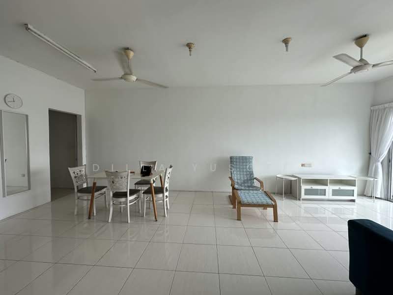 Pangsapuri untuk Disewa di Pangsapuri Anggun - DILLA YUSOFF - Living Room - PropertyGuru.com.my