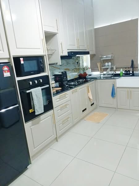 2-storey Terraced House for Rent in Hulu Langat (Selangor) - Eiffel Lai - Kitchen - PropertyGuru.com.my