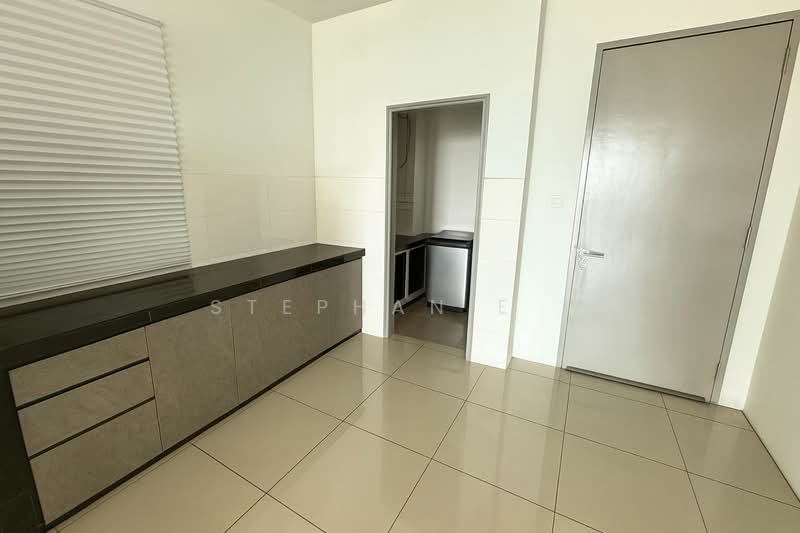 Kondominium untuk Dijual di Residensi PV18 - Stephanie . - Kitchen - PropertyGuru.com.my