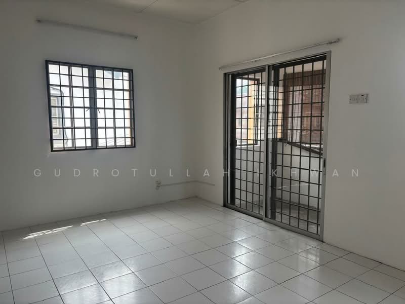 2-storey Terraced House for Rent in Seksyen 3 (Bangi) - Gudrotullah Ikhwan - Interior - PropertyGuru.com.my