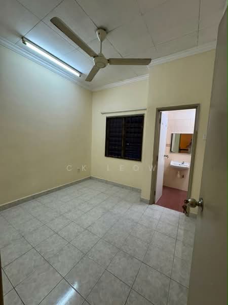 Rumah Teres 2-Tingkat untuk Disewa di Taman Mutiara Rini (Skudai) - Ck Leow - PropertyGuru.com.my