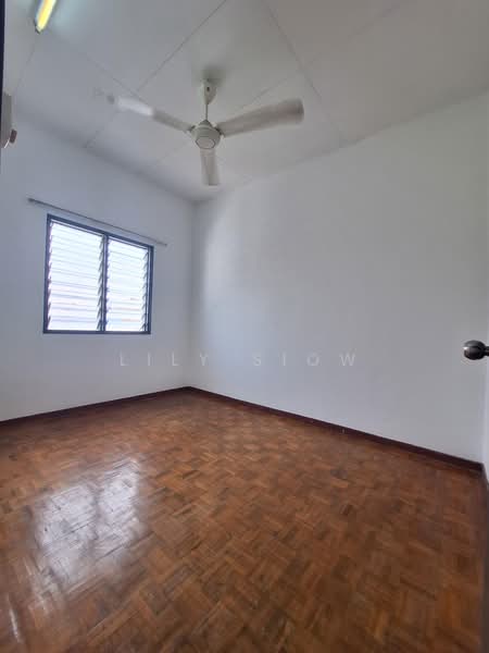 Rumah Teres 2-Tingkat untuk Dijual di Bandar Putra Permai (Seri Kembangan) - Lily Siow - Interior - PropertyGuru.com.my