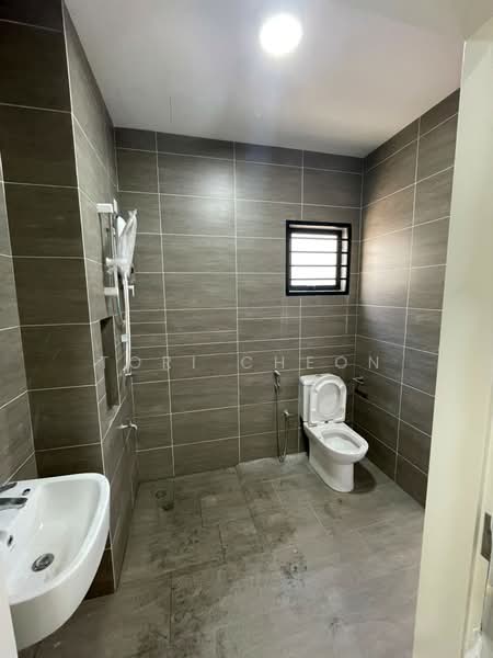 Rumah Teres 2-Tingkat untuk Disewa di Johor Bahru (Johor) - Tori Cheon - Bathroom - PropertyGuru.com.my