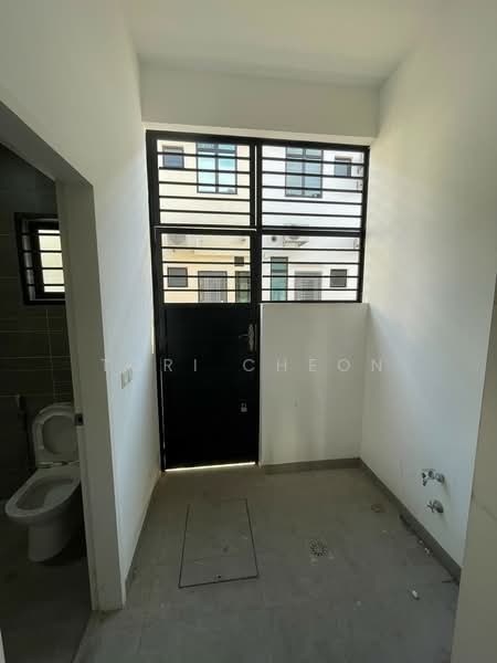 Rumah Teres 2-Tingkat untuk Disewa di Johor Bahru (Johor) - Tori Cheon - Bathroom - PropertyGuru.com.my