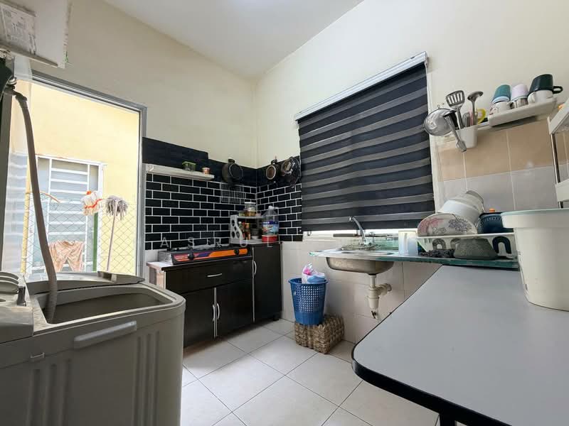 Rumah Teres 1-Tingkat untuk Dijual di Taman Desa Bidara (Kuala Ketil) - Hasrul Rosli - Kitchen - PropertyGuru.com.my