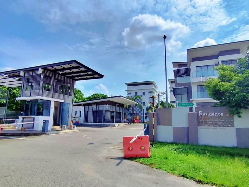Rumah Berkembar untuk Dijual di Kemuning Utama (Shah Alam) - Hannee Tay - Exterior - PropertyGuru.com.my
