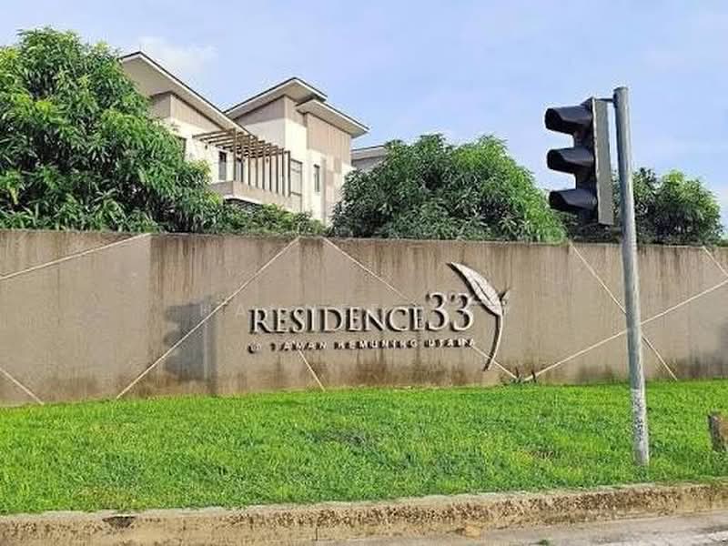 Rumah Berkembar untuk Dijual di Kemuning Utama (Shah Alam) - Hannee Tay - Exterior - PropertyGuru.com.my
