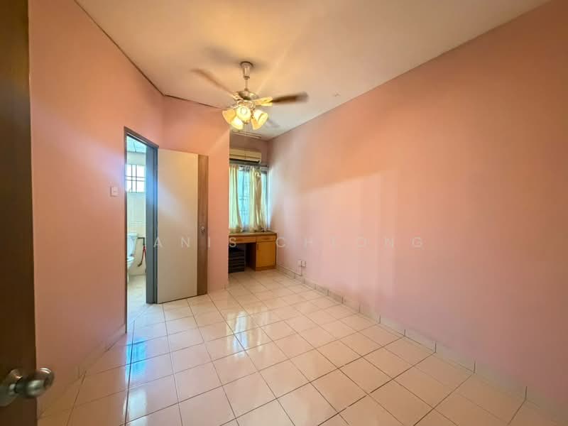 2-storey Terraced House for Rent in Kepong (Kuala Lumpur) - Yanis Cheong - Bedroom - PropertyGuru.com.my