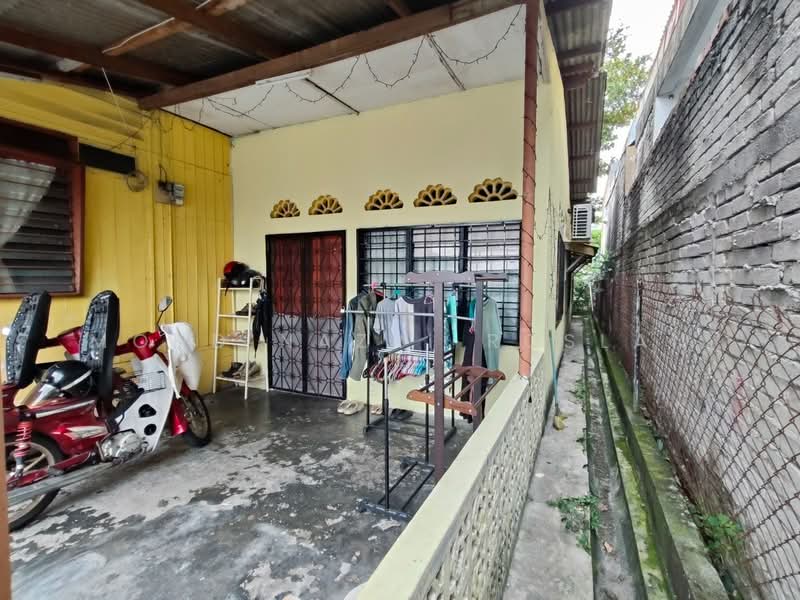Bungalow House untuk Dijual di Kampung Pandan Dalam (Ampang) - Mohd Nazri Roslan - PropertyGuru.com.my