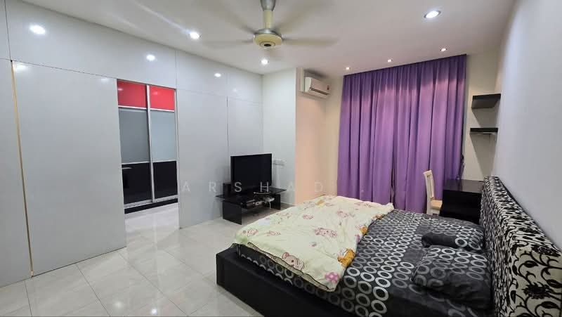 Rumah Teres 2-Tingkat untuk Dijual di Setia Tropika (Johor Bahru) - Arshad . - Bedroom - PropertyGuru.com.my