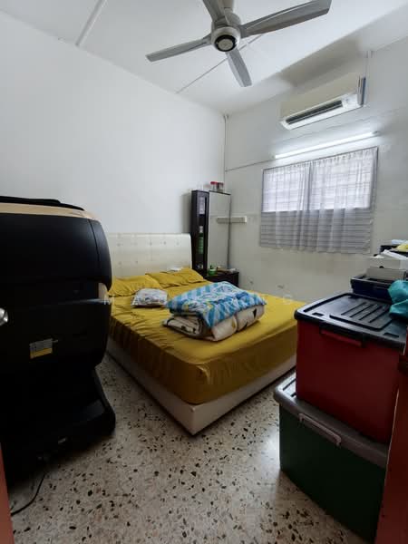 Rumah Teres 1-Tingkat untuk Dijual di Taman Telok (Telok Panglima Garang) - Macy Ang - PropertyGuru.com.my