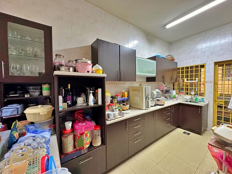 2.5-storey Terraced House for Sale in Jalil Sutera (Bukit Jalil) - Aivan Ng - Kitchen - PropertyGuru.com.my