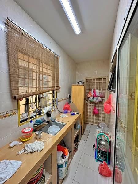 2.5-storey Terraced House for Sale in Jalil Sutera (Bukit Jalil) - Aivan Ng - Kitchen - PropertyGuru.com.my