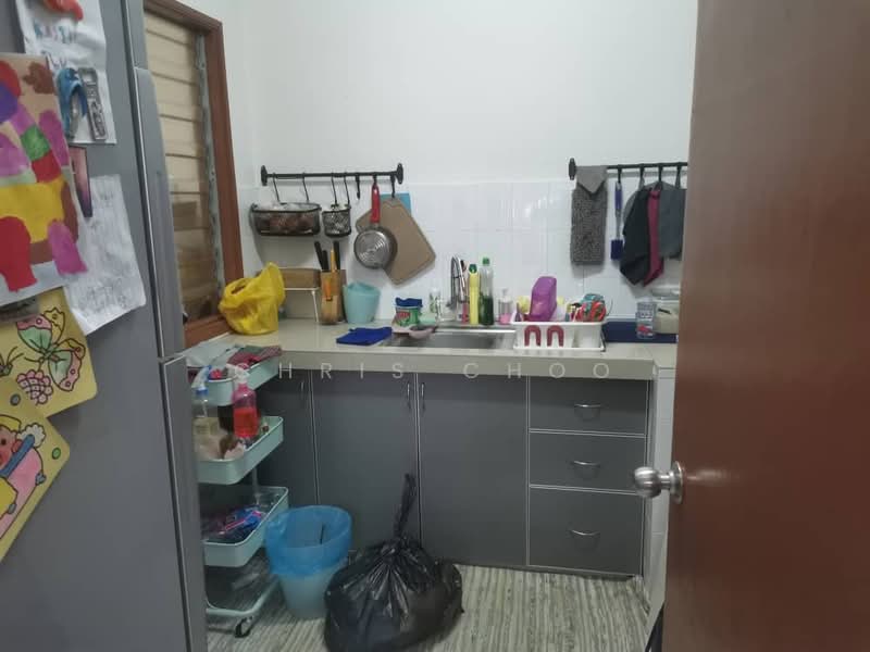 Kondominium untuk Dijual di Emerald Hill Condominium - Chris Choo - Kitchen - PropertyGuru.com.my