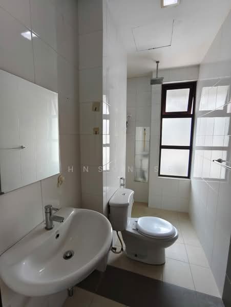 Rumah Berkembar untuk Disewa di Usj 17 (Subang Jaya) - Johnson See - Bathroom - PropertyGuru.com.my