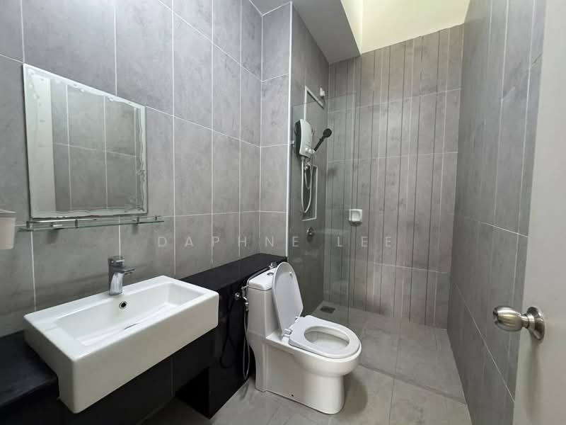 Rumah Teres untuk Disewa di Johor Bahru (Johor) - Daphne Lee - Bathroom - PropertyGuru.com.my