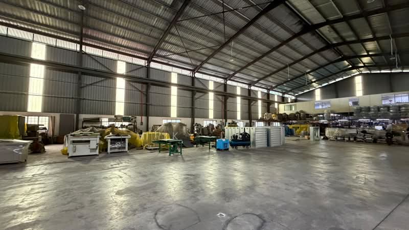 Factory for Rent in Kampung Baru Sungai Buloh (Sungai Buloh) - M.K. Lee - Interior - PropertyGuru.com.my