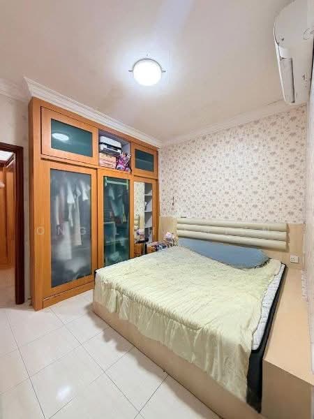 Kediaman Servis untuk Dijual di The Embassy (Bangunan Duta Impian) - Ong Lih Shyan - Bedroom - PropertyGuru.com.my