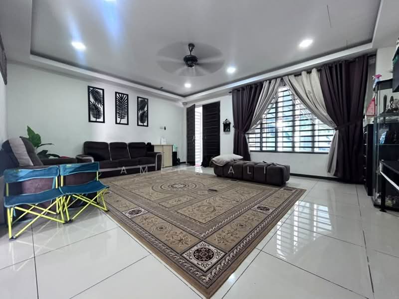 2-storey Terraced House for Sale in Bandar Putra Height (Subang Jaya) - Ameer Ali - Living Room - PropertyGuru.com.my