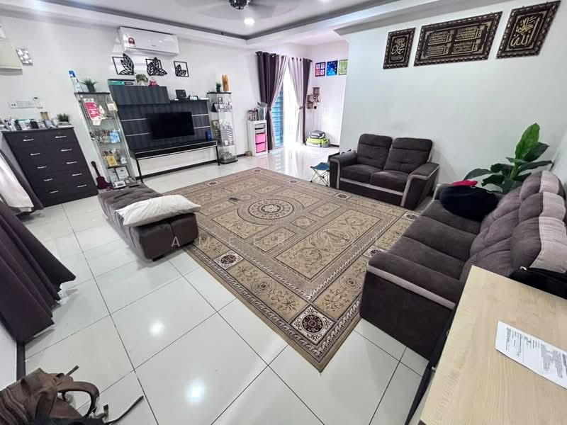 2-storey Terraced House for Sale in Bandar Putra Height (Subang Jaya) - Ameer Ali - Living Room - PropertyGuru.com.my