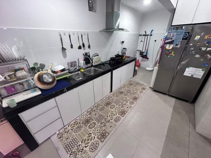 2-storey Terraced House for Sale in Bandar Putra Height (Subang Jaya) - Ameer Ali - Kitchen - PropertyGuru.com.my
