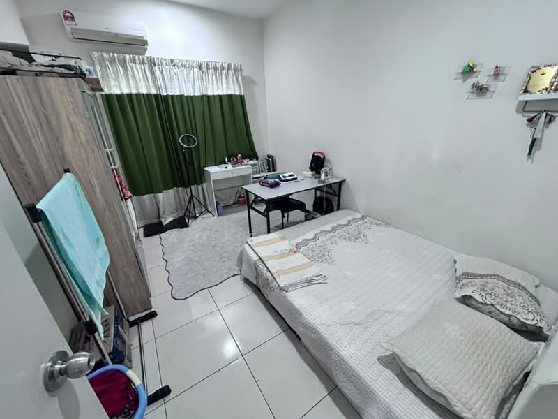 2-storey Terraced House for Sale in Bandar Putra Height (Subang Jaya) - Ameer Ali - Bedroom - PropertyGuru.com.my