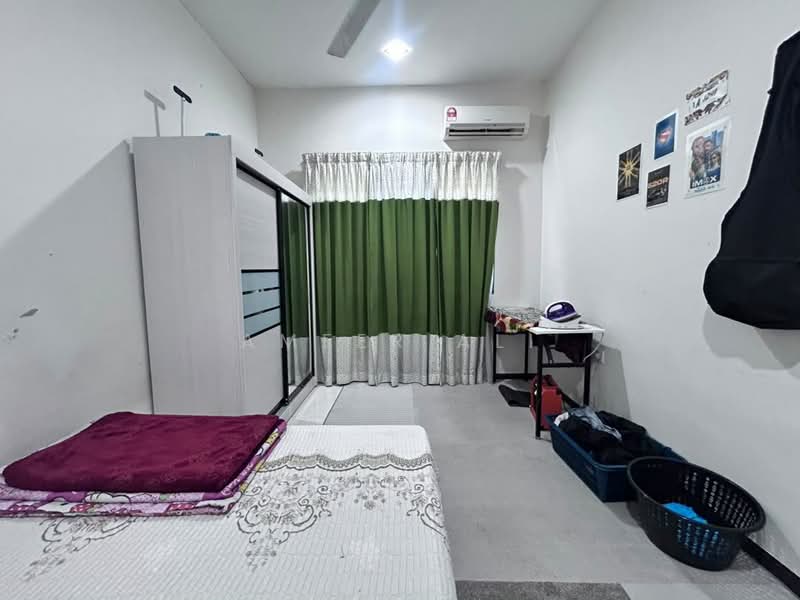 2-storey Terraced House for Sale in Bandar Putra Height (Subang Jaya) - Ameer Ali - Bedroom - PropertyGuru.com.my