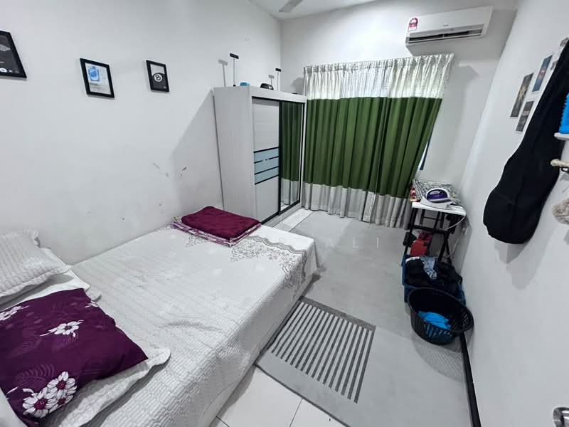 2-storey Terraced House for Sale in Bandar Putra Height (Subang Jaya) - Ameer Ali - Bedroom - PropertyGuru.com.my