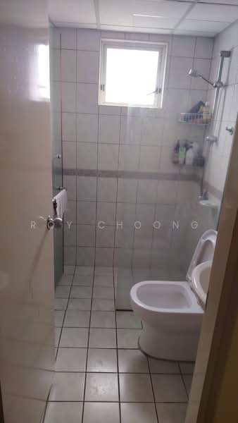 Kondominium untuk Dijual di Mont Kiara Bayu - Roy Choong - Bathroom - PropertyGuru.com.my