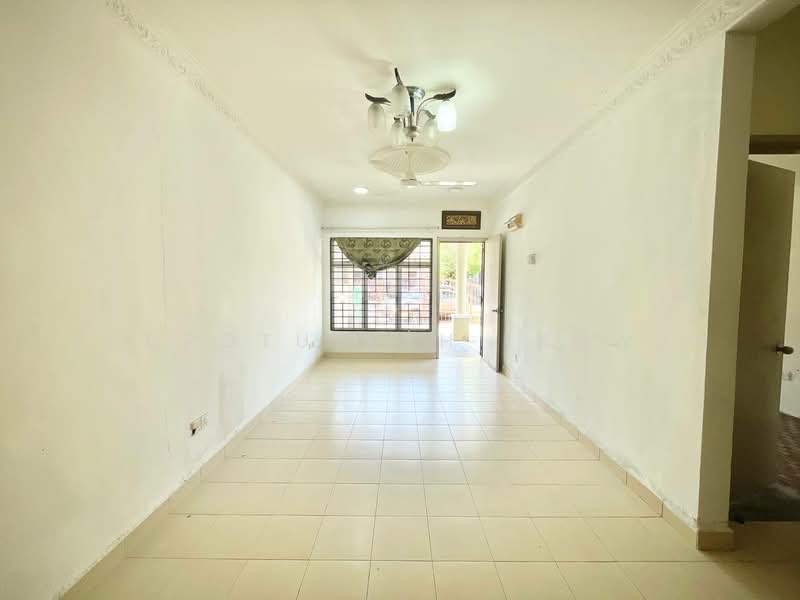 1.5-storey Terraced House for Sale in Taman Impian Putra (Bangi) - Gudrotullah Ikhwan - PropertyGuru.com.my