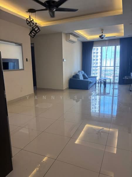 Kediaman Servis untuk Dijual di KL Traders Square - Yanny Siow - Living Room - PropertyGuru.com.my