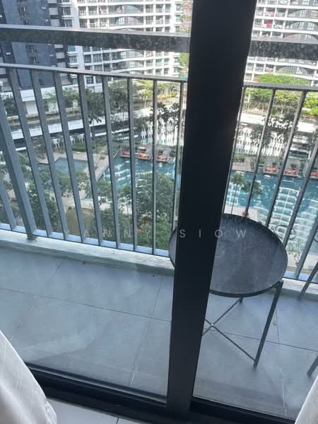 Kediaman Servis untuk Dijual di KL Traders Square - Yanny Siow - Balcony - PropertyGuru.com.my